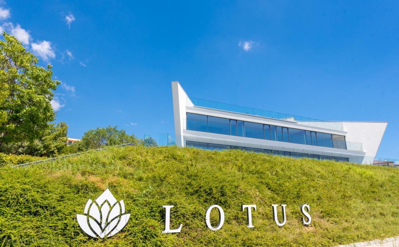 Lotus Luxury Rooms Varna Ngoại thất bức ảnh